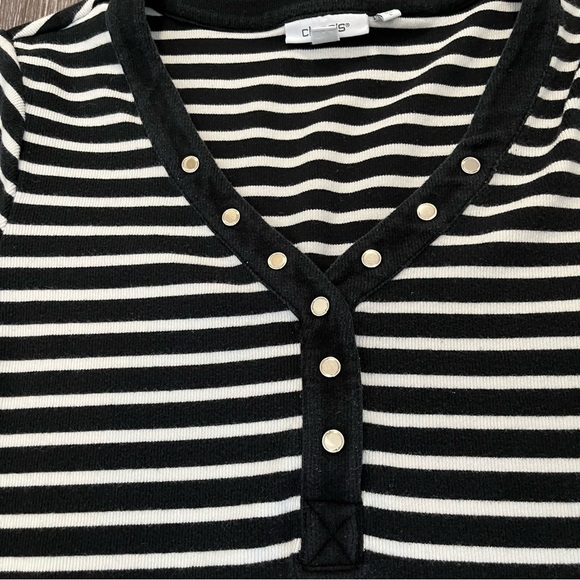 Chico's Womens Zenergy Striped Ribbed Henley Tee Top Size 2 Black White Stretch - Picture 5 of 12